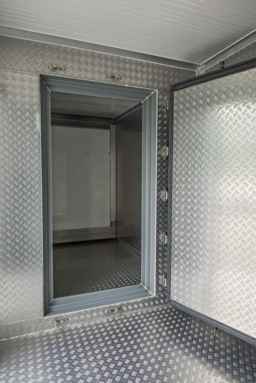 SUPER-KÜHLCONTAINER ZWEI-ZONEN 20' -60c