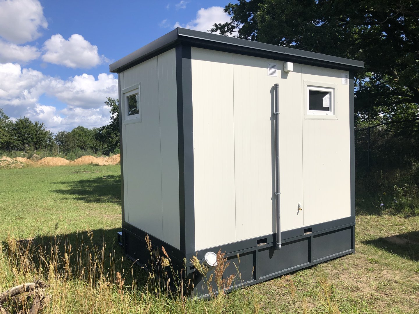 Sanitärcontainer - WC + Dusche + Spülkasten