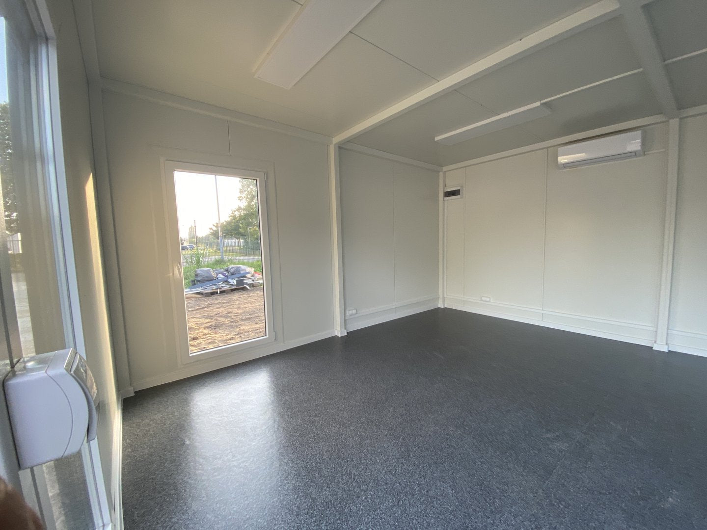 Bürocontainer Typ "London" 6,00 x 5,00 m