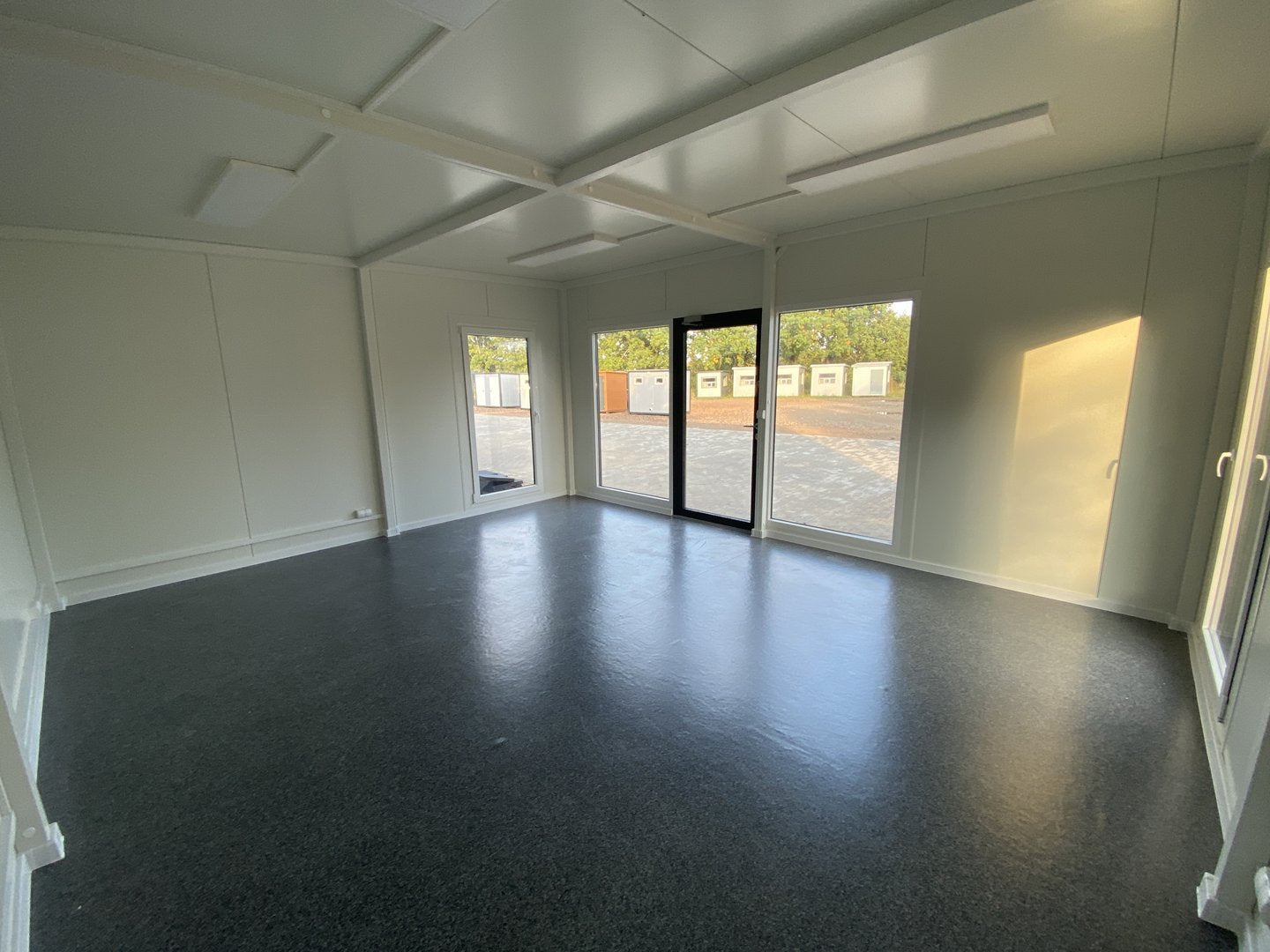 Bürocontainer Typ "London" 6,00 x 5,00 m