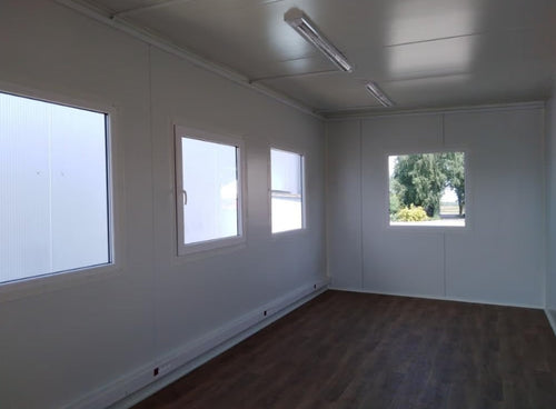 GEBRAUCHTER 20-FUẞ-BÜROCONTAINER (ABM. 6,00 X 2,5)