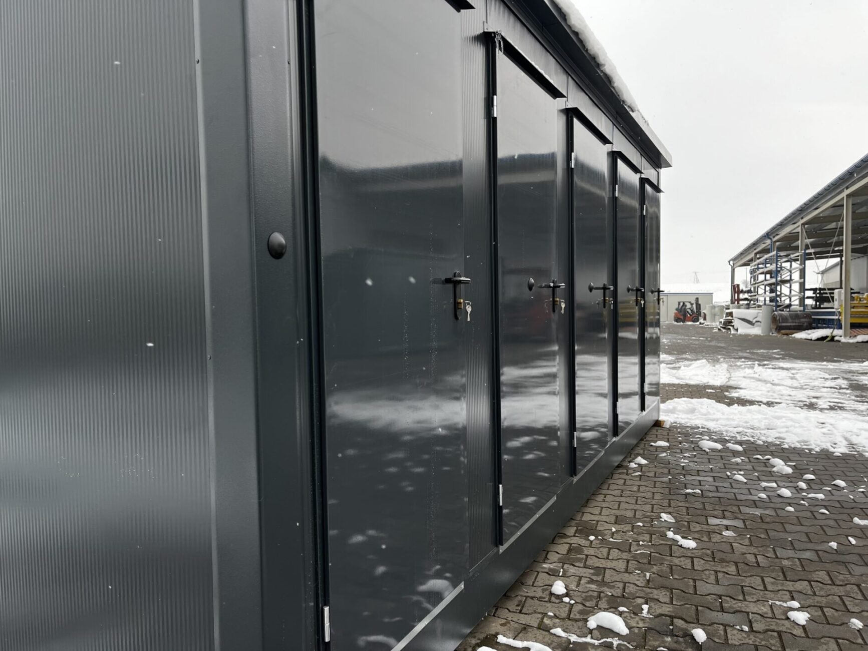 Sanitärcontainer 6,00 m x 2,40 m CE