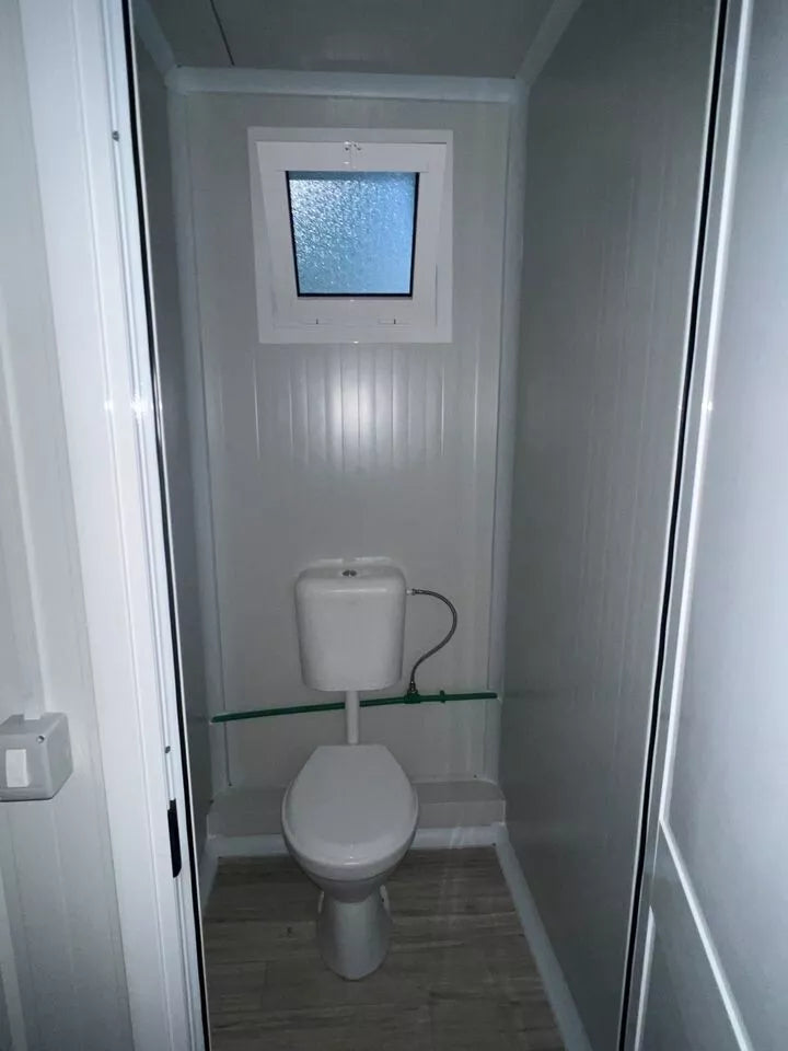 Sanitärcontainer: Villex Sanitary Plus Cube Weiß 6,0 x 2,4 x 2,6 m